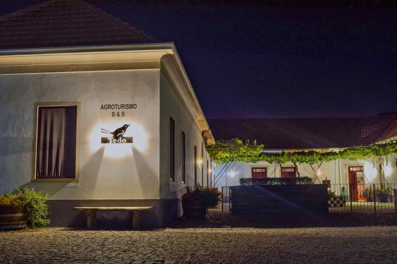 Quinta Do Tedo Bed & Breakfast Folgosa  Ngoại thất bức ảnh